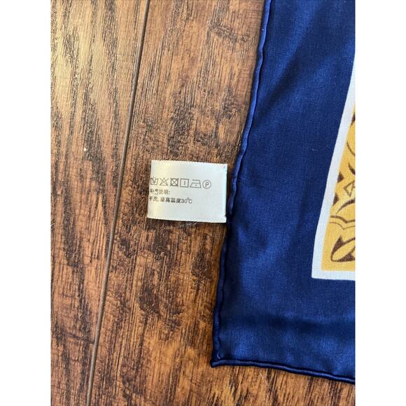 NEW Asilk Women’s Traditional Japanese SILK Scarf 42” Square Yellow & Blue Fine! - Picture 7 of 7